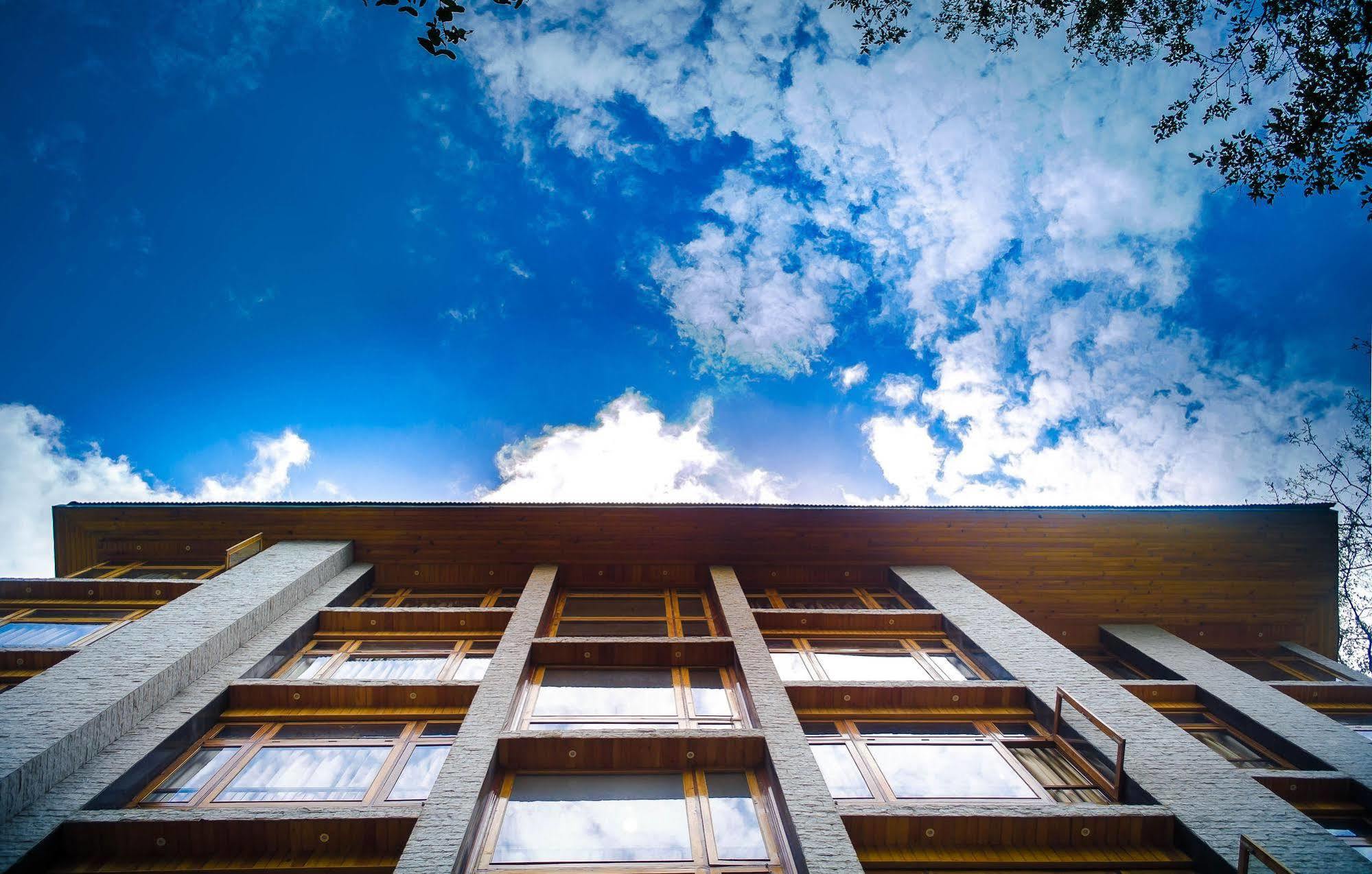 The Golden Crest Gangtok Exterior foto
