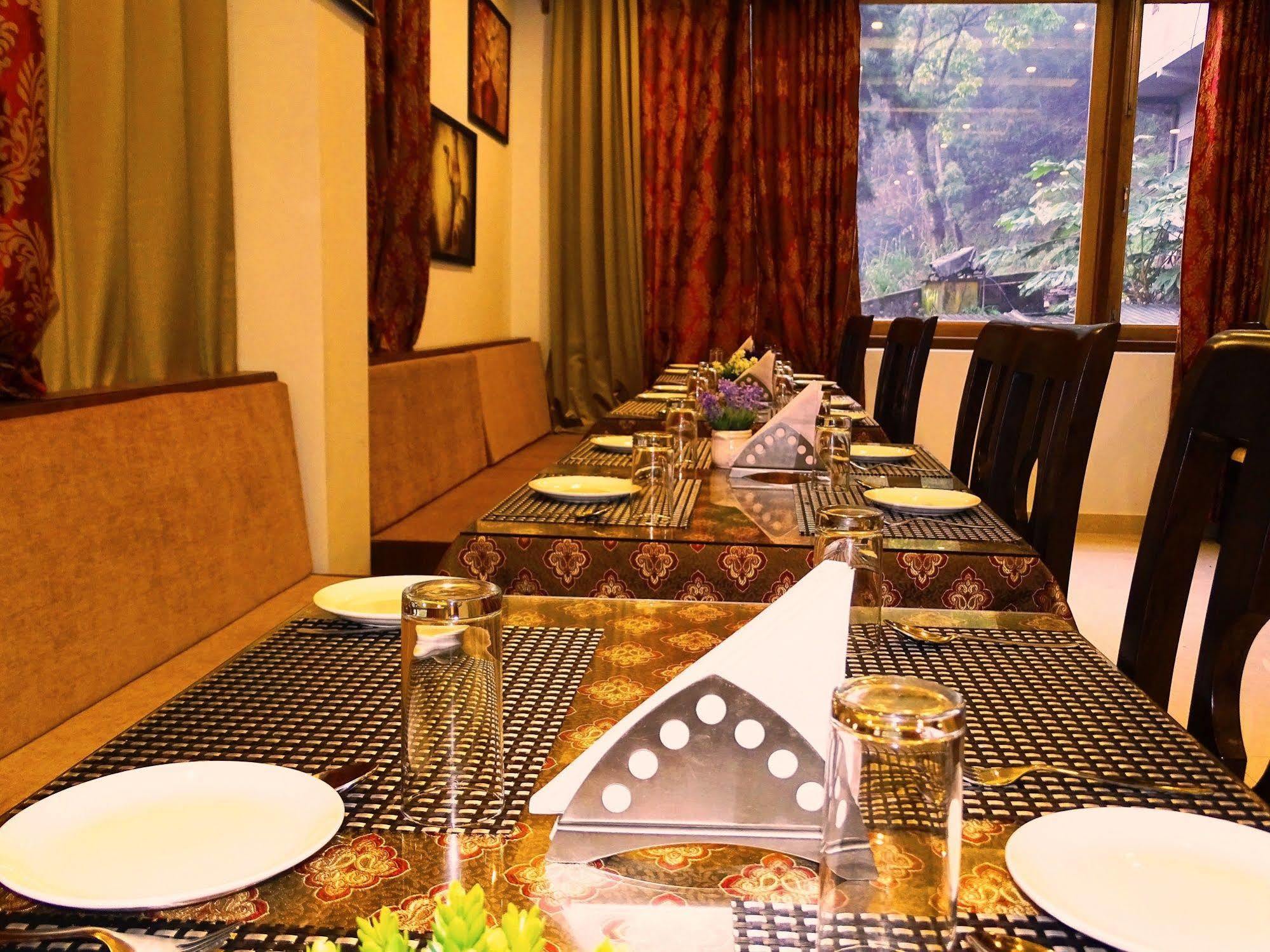 The Golden Crest Gangtok Exterior foto